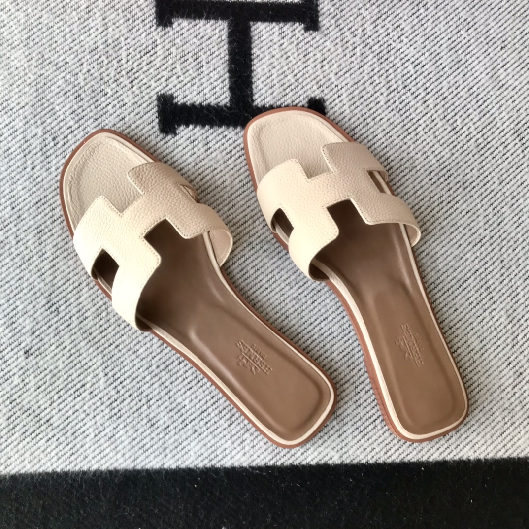 에르메스 올수공 오란 슬리퍼 샌들 토고 23